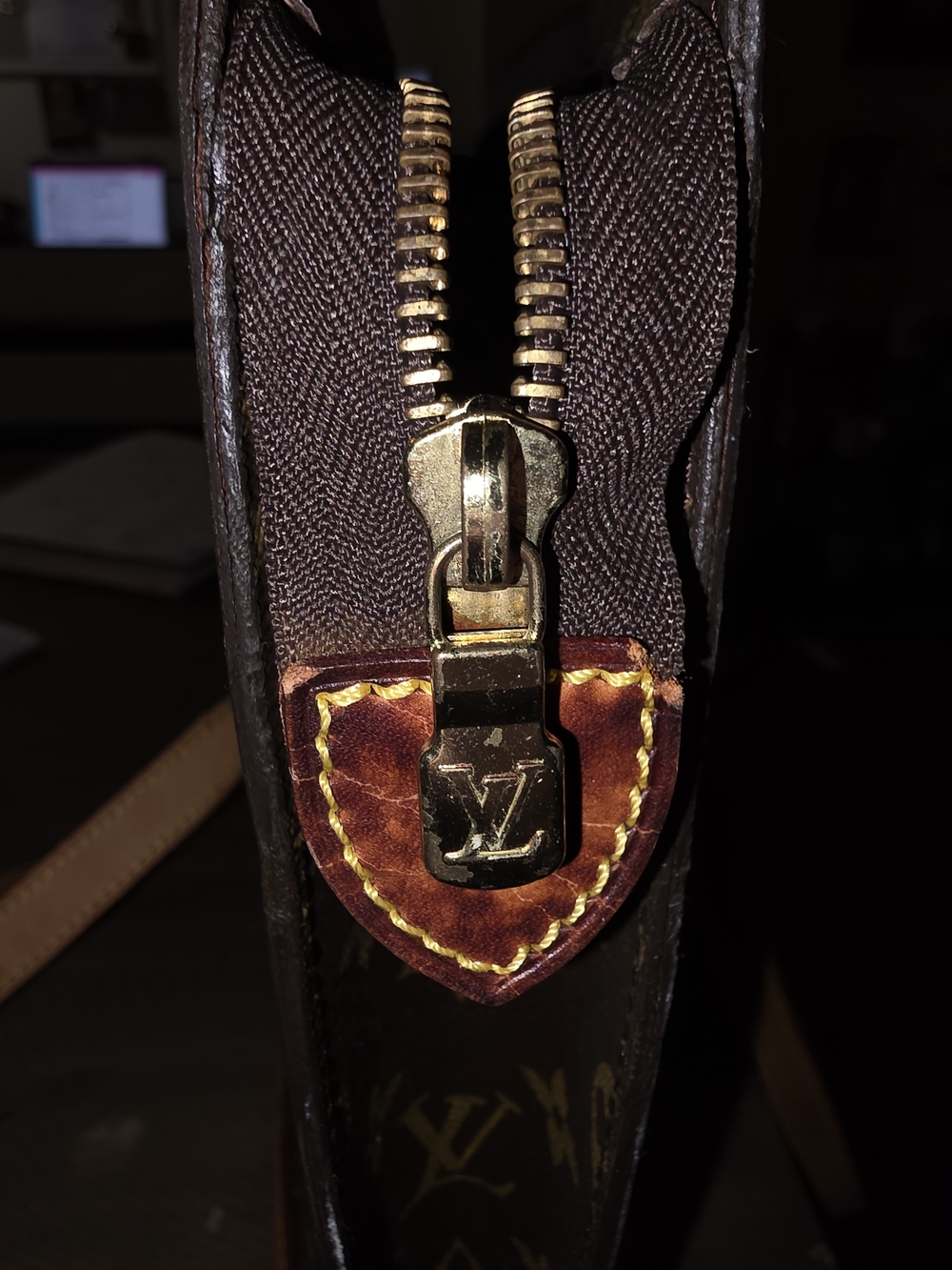 Louis Vuitton Monogram Canvas Tote with Tan Leather Trim - Picture 6 of 6